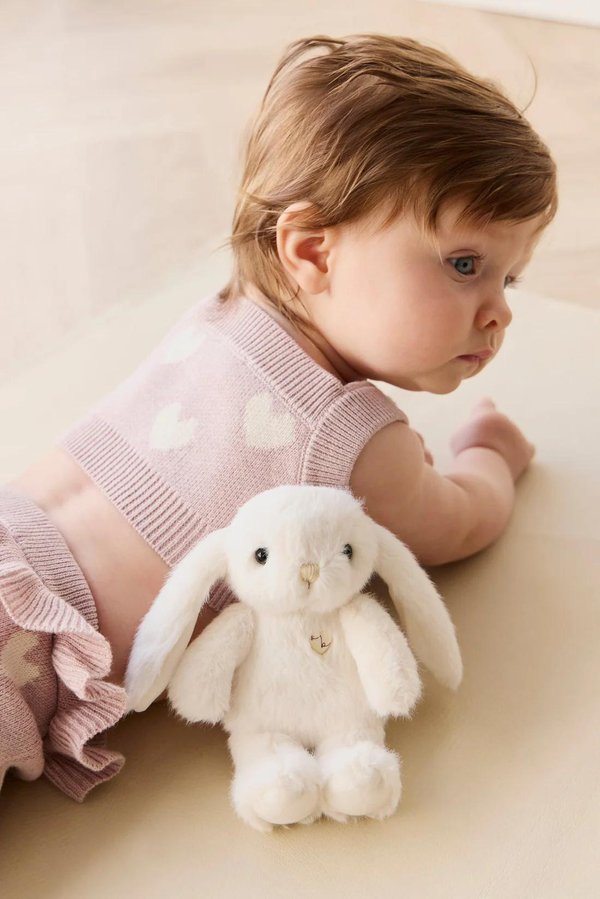 Snuggle Bunnies - Little Penelope