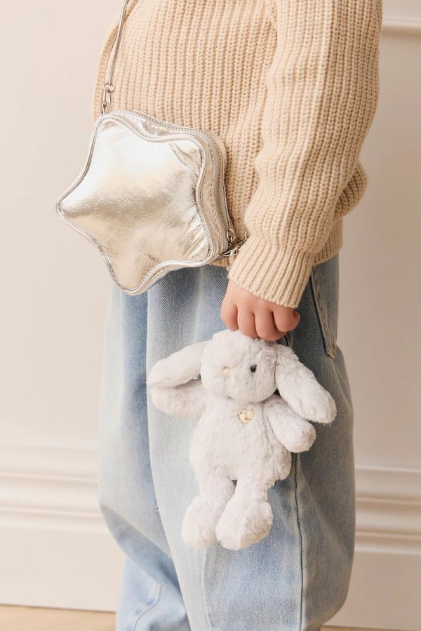 Snuggle Bunnies - Penelope Key Charm